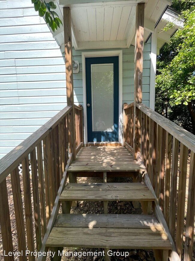 Building Photo - 4 br, 2 bath House - 367 Azalea Street