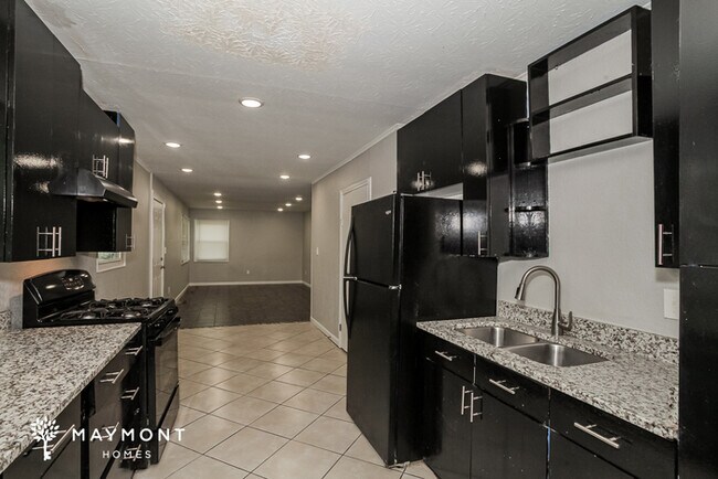 Foto del edificio - 2415 Lynnfork Ave