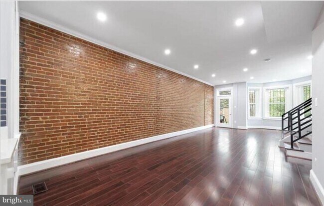 Foto del edificio - 3633 11th St NW