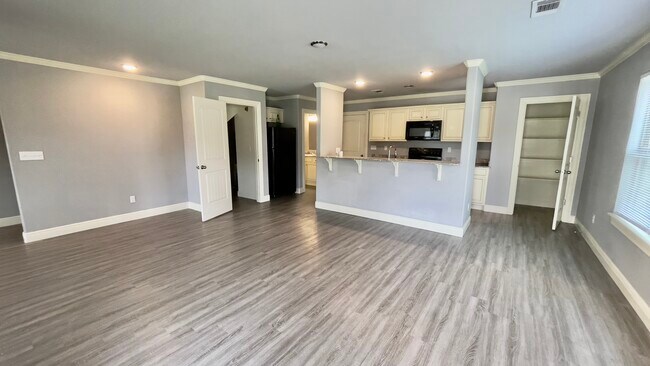 Kitchen - 1239 N Rupple Rd