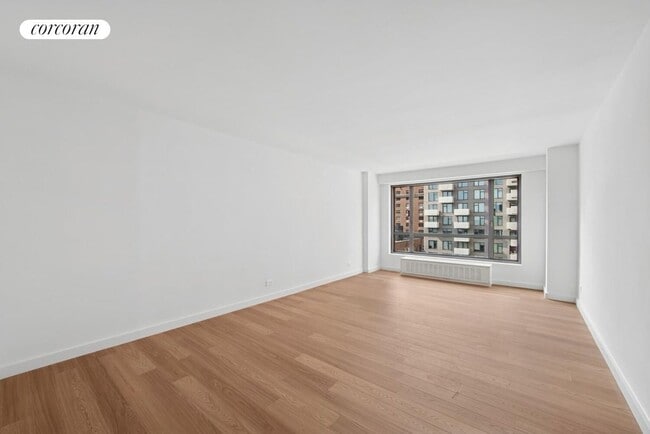 Building Photo - 501 E 87th St