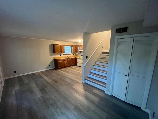 Foto del edificio - 621 Pan Gap Rd