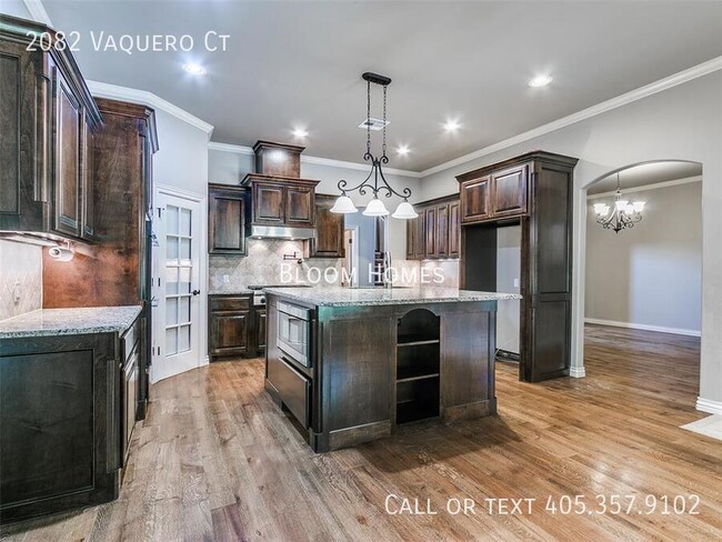 Foto del edificio - 2082 Vaquero Ct