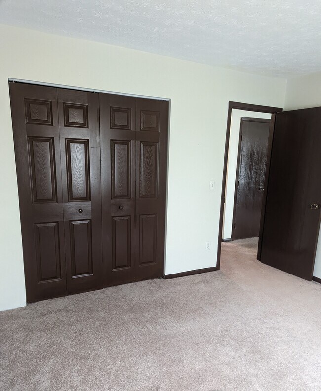 Bedroom 1 - 5165 Lamme Rd