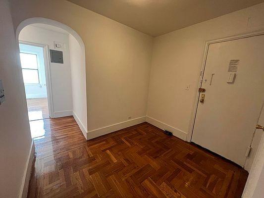 Foto del edificio - 1 bedroom in BRONX NY 10457