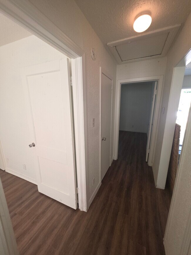 Foto del edificio - 3613 Bright St