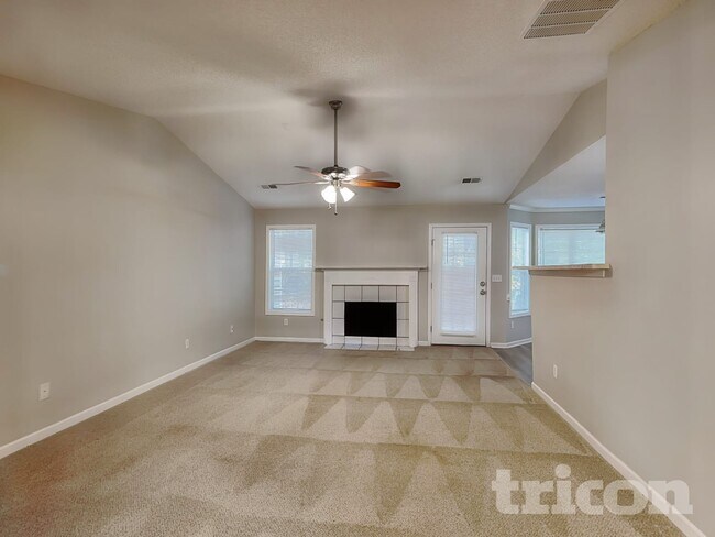 Building Photo - 10162 Commons Way