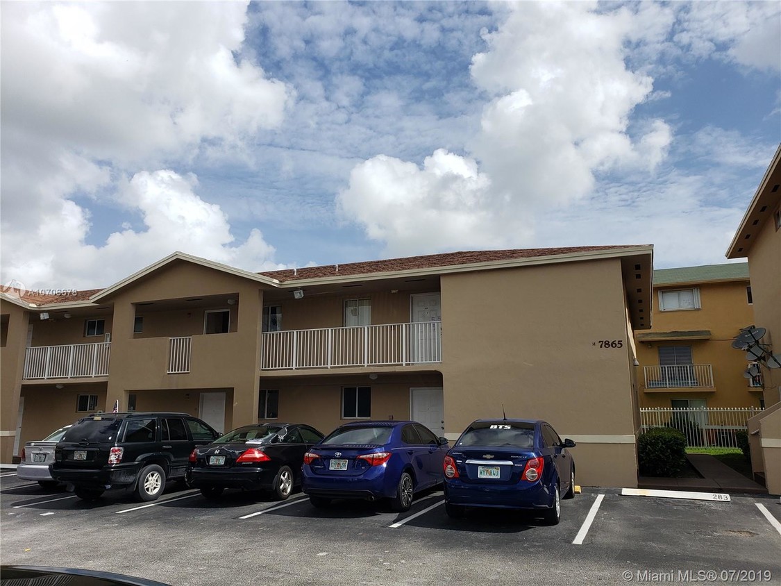 Primary Photo - 7865 W 30th Ct