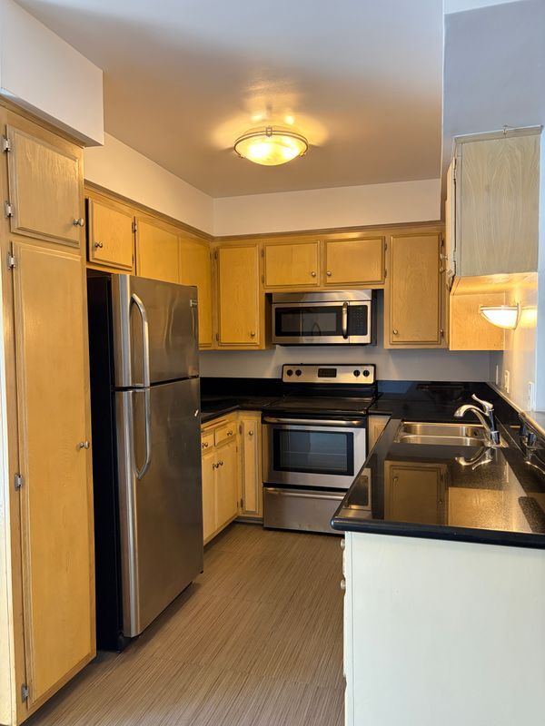 Foto del edificio - 2425 Ocean Ave