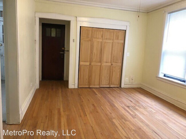 Foto del edificio - 1 br, 1 bath House - 5458 S Kimbark Ave  #1E