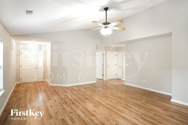 Foto del edificio - 7900 Long Shadow Lane
