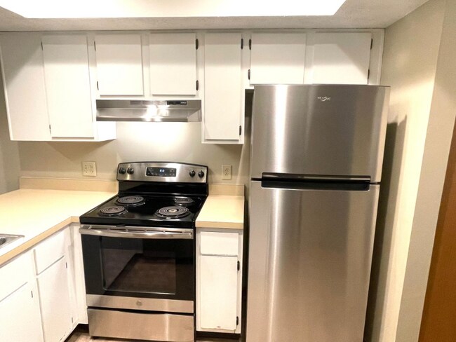 Foto del edificio - 6596 Reflections Dr