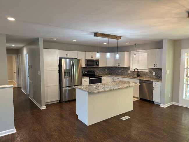 Foto del edificio - 218 Ridgewood Dr