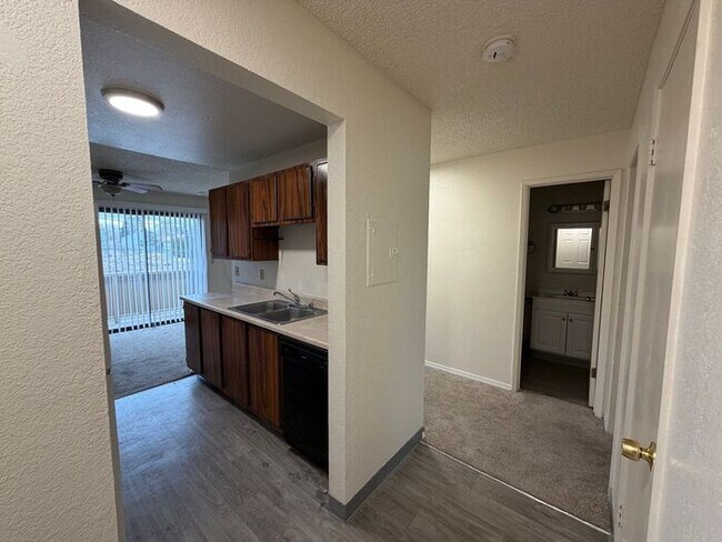 Foto del edificio - 3855 E Leonesio Dr