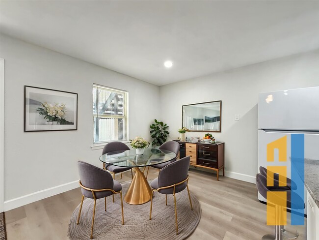 Foto del edificio - 1016 E Walker St