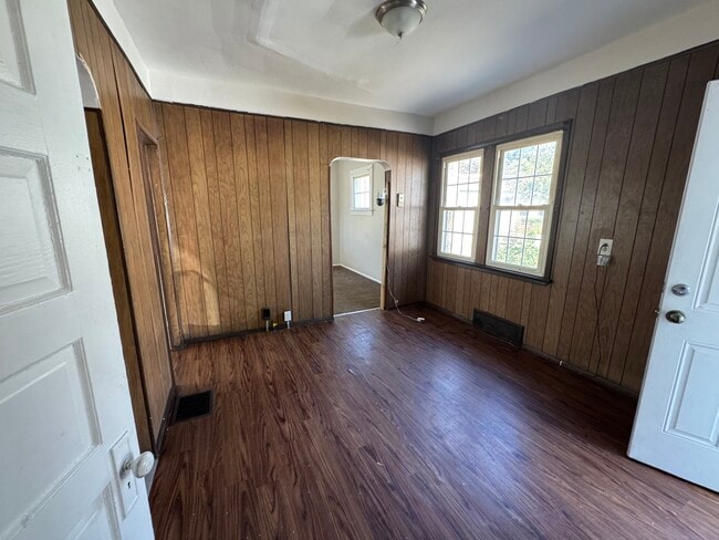 Building Photo - 7006 Morgan Ave