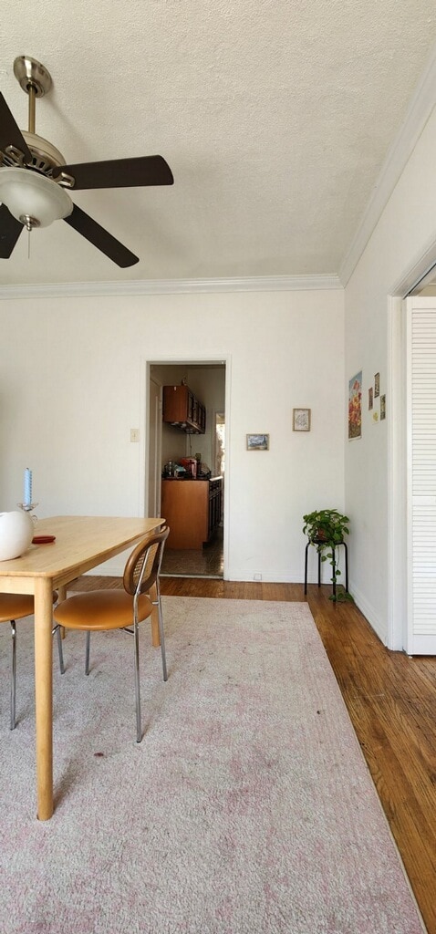 Foto del edificio - 3843 W 27th St