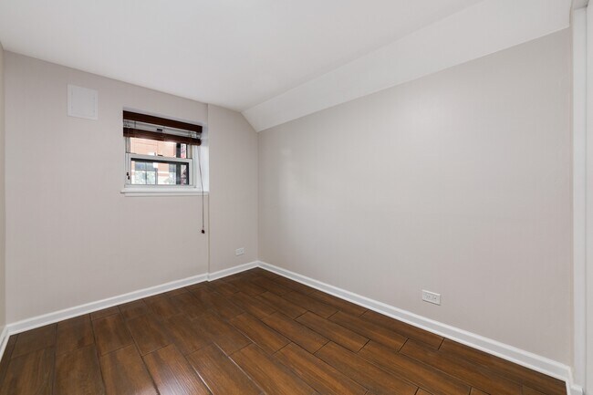 Foto del edificio - 2910 N Halsted St