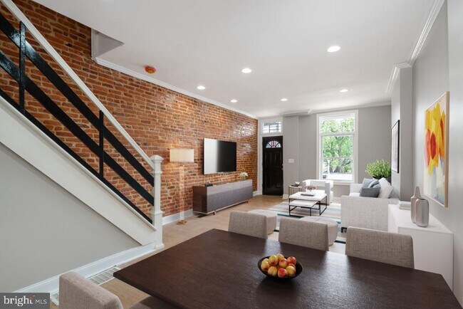 Foto del edificio - 1918 E 28th St