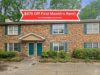 Building Photo - 3015 Spruce Cir