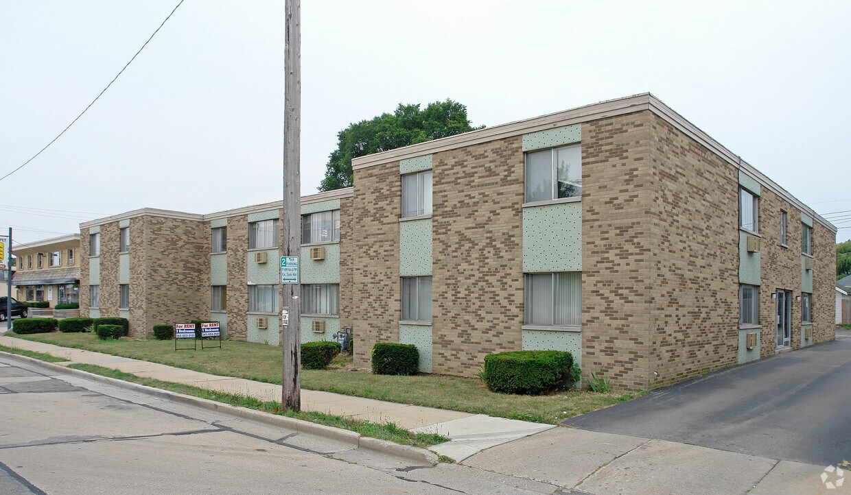 Building Photo - 1920 Lathrop Ave
