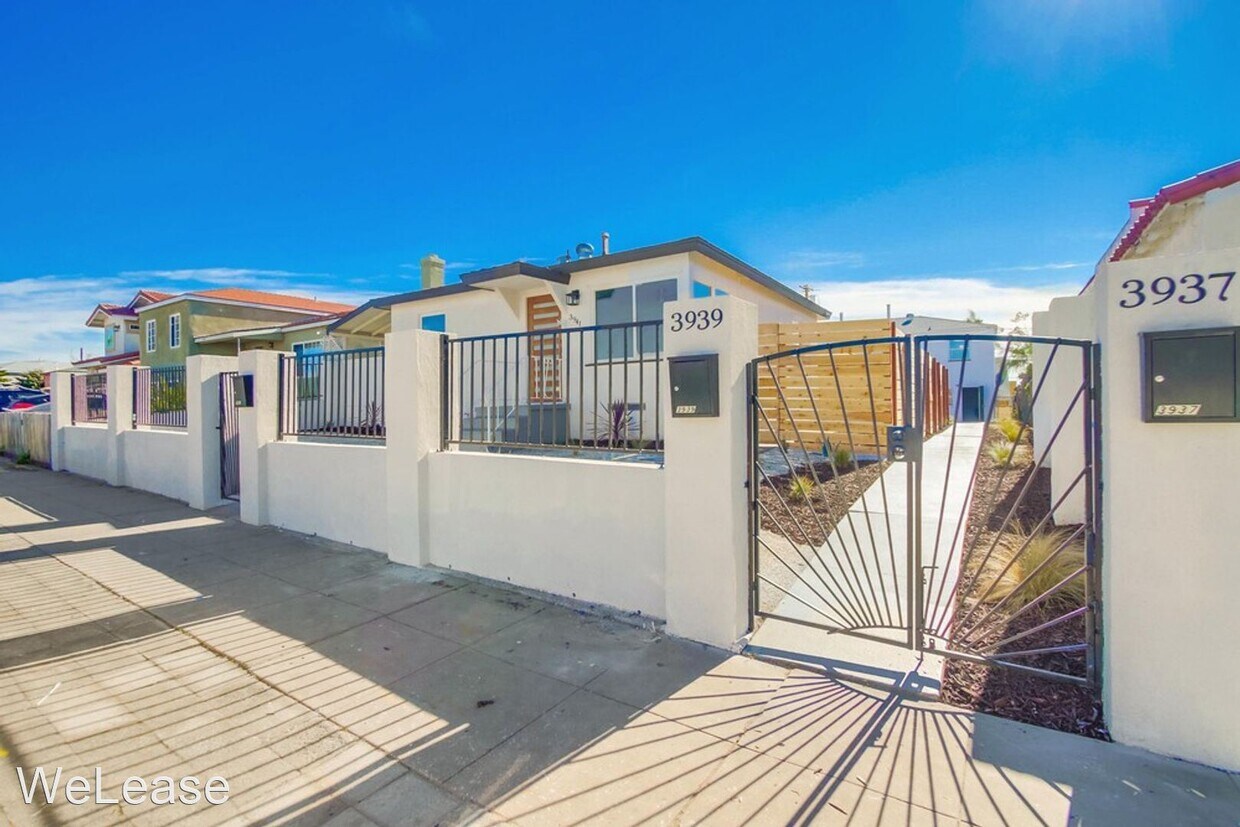 Primary Photo - 1 br, 1 bath House - 3939 Marine View Ave.