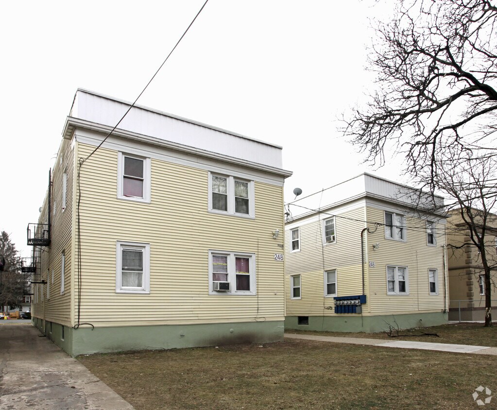 Primary Photo - 248 E 1st Ave
