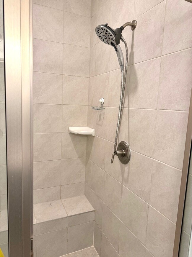 Foto del edificio - 1140 Kiernan Grove Ln