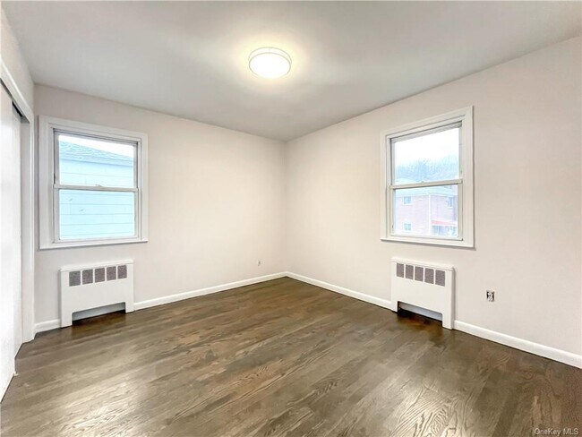 Building Photo - 235 Tibbetts Rd