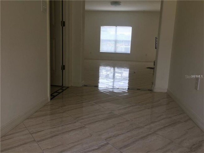 Building Photo - 903 Coade Stone Dr