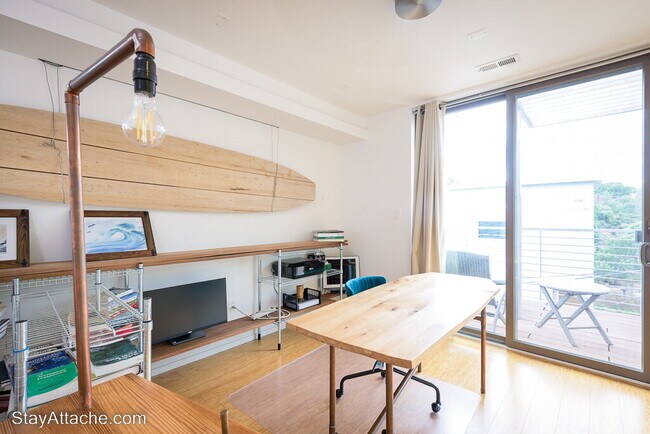 Building Photo - Fully Furnished Contemporary Residence in the Heart of Arlington