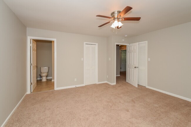Foto del edificio - 716 Sunny Lane Drive, Center Point, AL