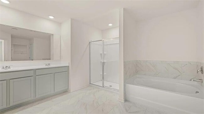 Building Photo - 317 Sound Cir