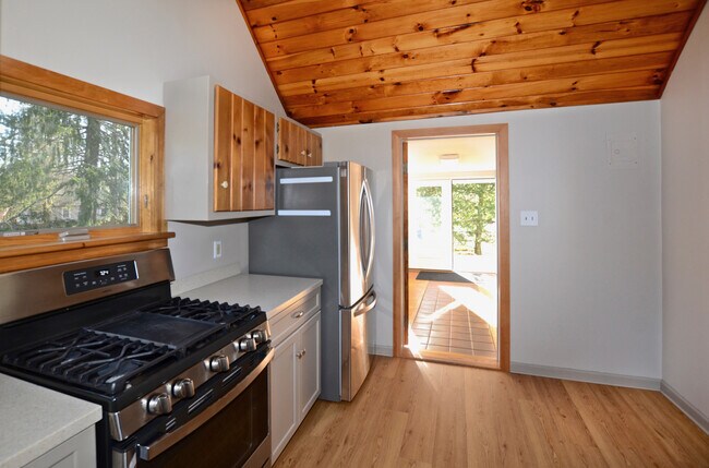 Building Photo - 127 NY-214