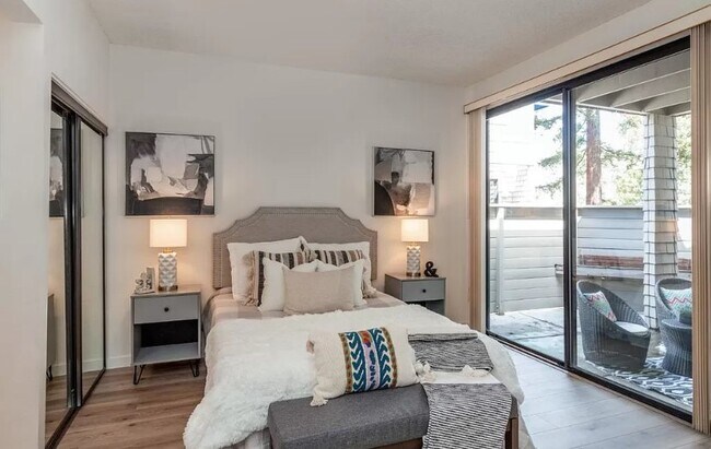 Building Photo - Move right in to this beautiful one bedroo...