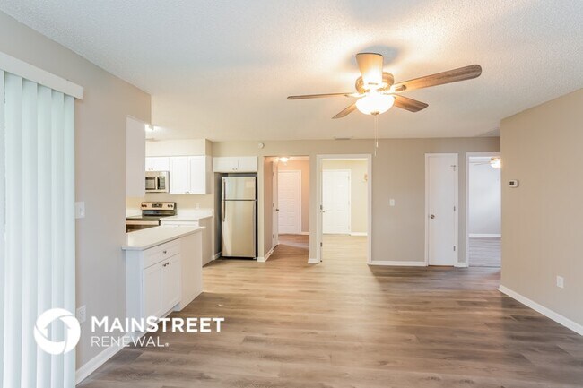 Building Photo - 3151 Valley High Dr