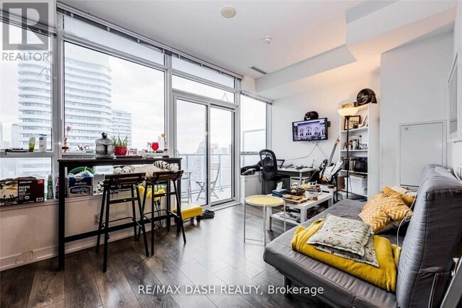 Photo du bâtiment - 365 Church St