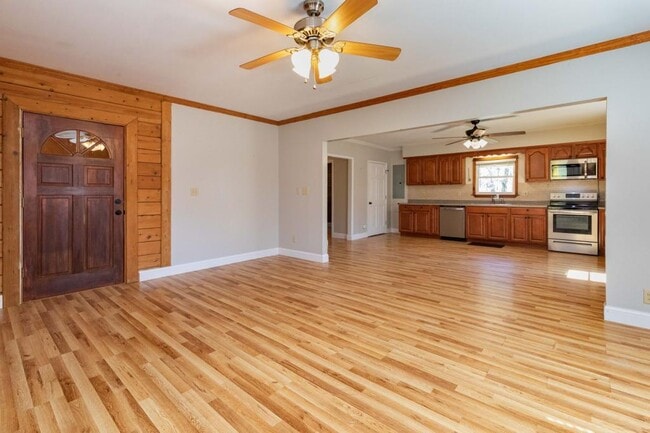 Building Photo - 88 Laurel Cove