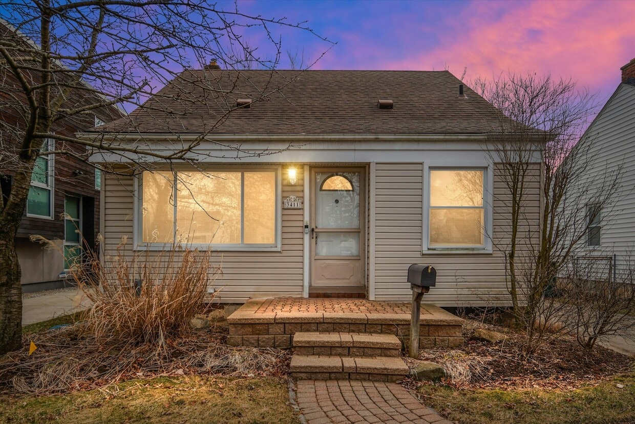 Primary Photo - 3411 Chester Road