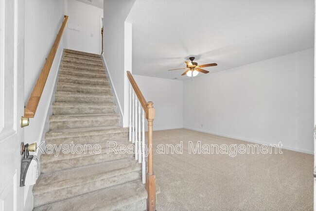 Foto del edificio - 512 Peachers Ridge Rd