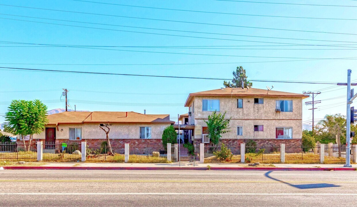 11700 Glenoaks Blvd Unit 14, San Fernando, CA 91340 Apartments in San