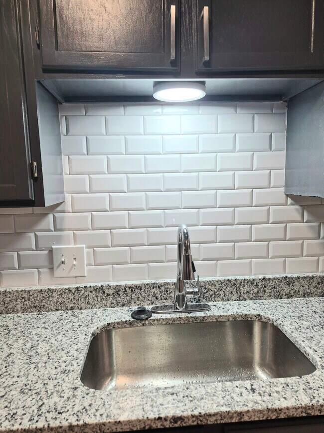 Foto del edificio - 1701 San Rafael St
