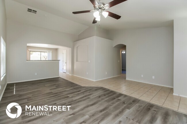 Building Photo - 44035 W Snow Dr