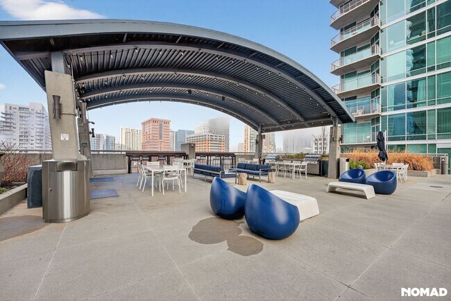 Foto del edificio - 943 Peachtree St NE