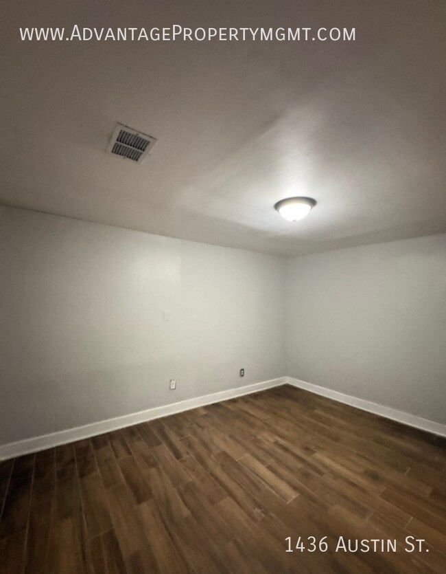 Foto del edificio - 1436 Austin St