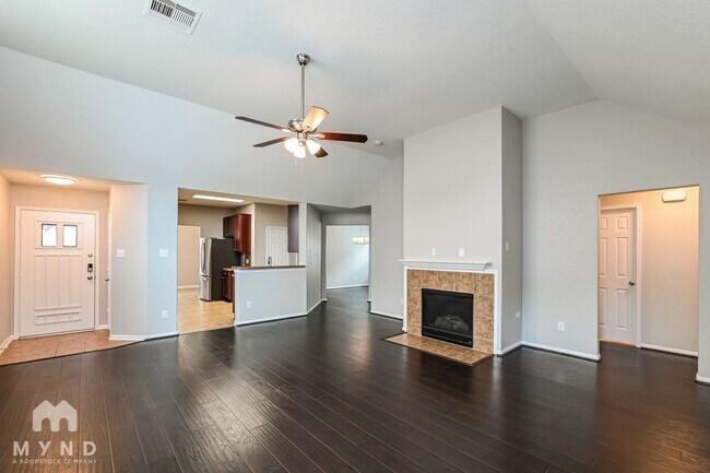 Building Photo - 11523 Dahlia Dale Dr