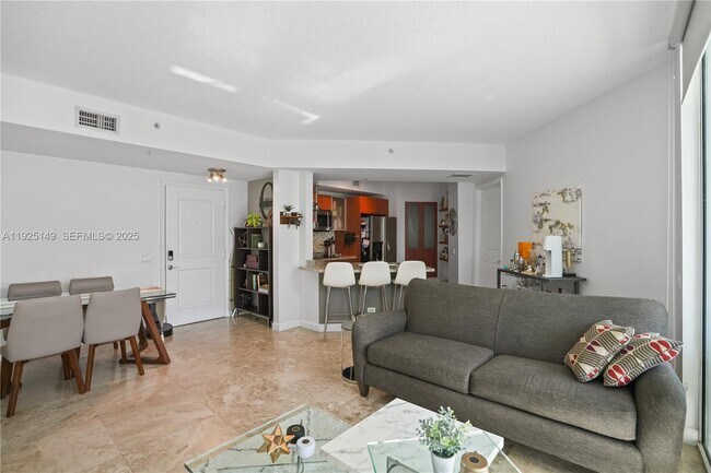 Foto del edificio - 480 NE 30th St