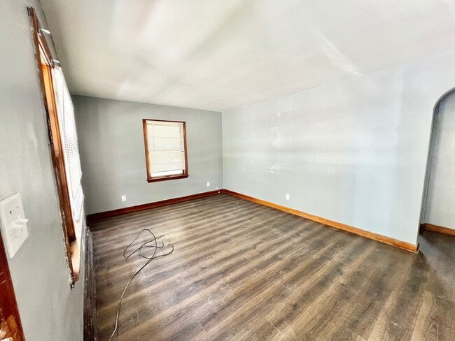 Photo - 2400 Burwell Ave House