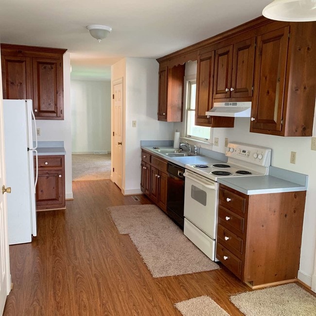 Foto del edificio - 7121 Mill Valley Rd