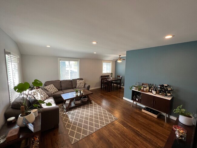 Foto del edificio - 550 N Niagara St